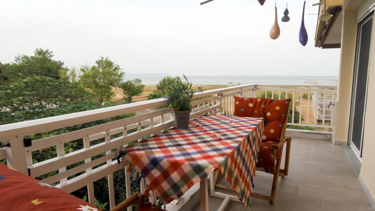 Medusa Beach Apartment, Asproválta Ngoại thất bức ảnh