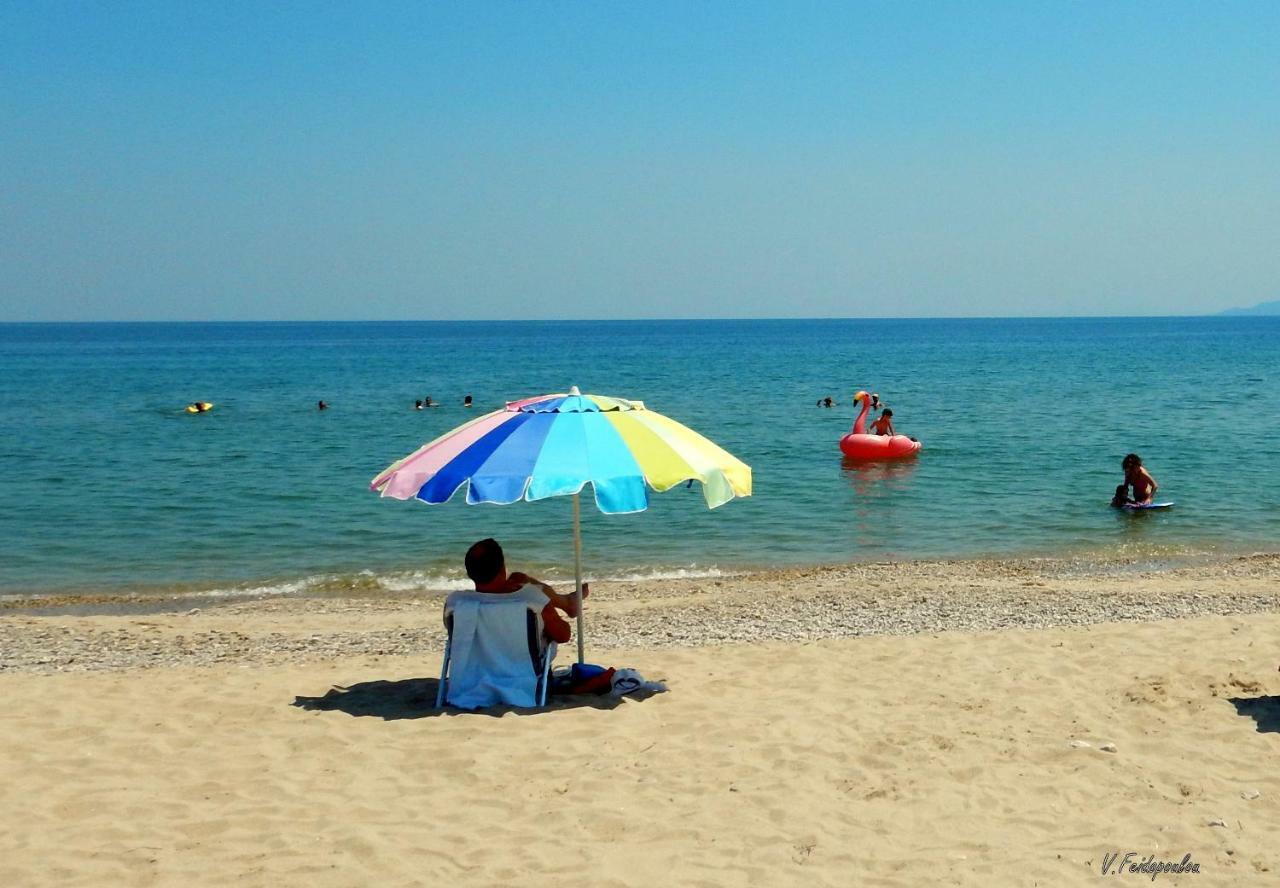 Medusa Beach Apartment, Asproválta Ngoại thất bức ảnh